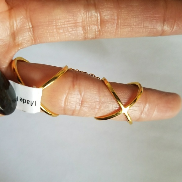 Brand new gold ring,pave crystal stones - Picture 7 of 8